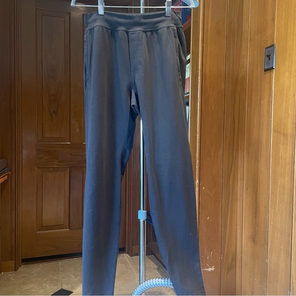 Small Lululemon Black Yoga Joggers - Picture 2 of 4